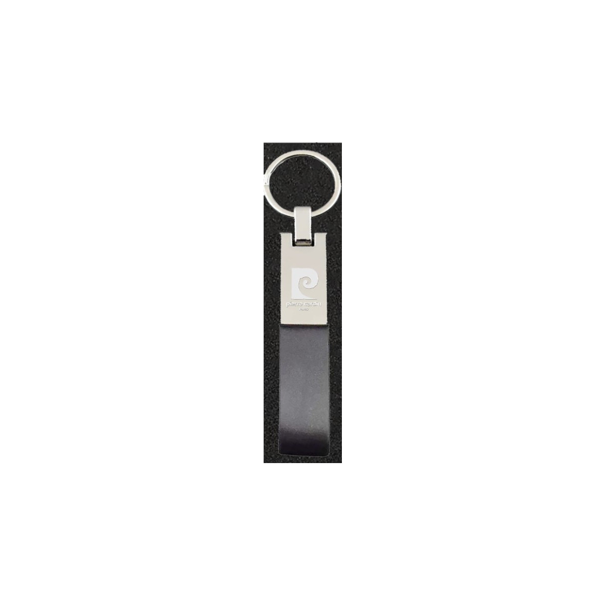 LLAVERO NEGRO PIERRE CARDIN