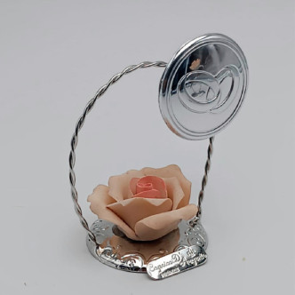 CESTA CON ROSA CONMEMORATIVA